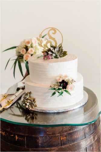 Cake at Up the Creek Farms Melbourne Wedding Photographer