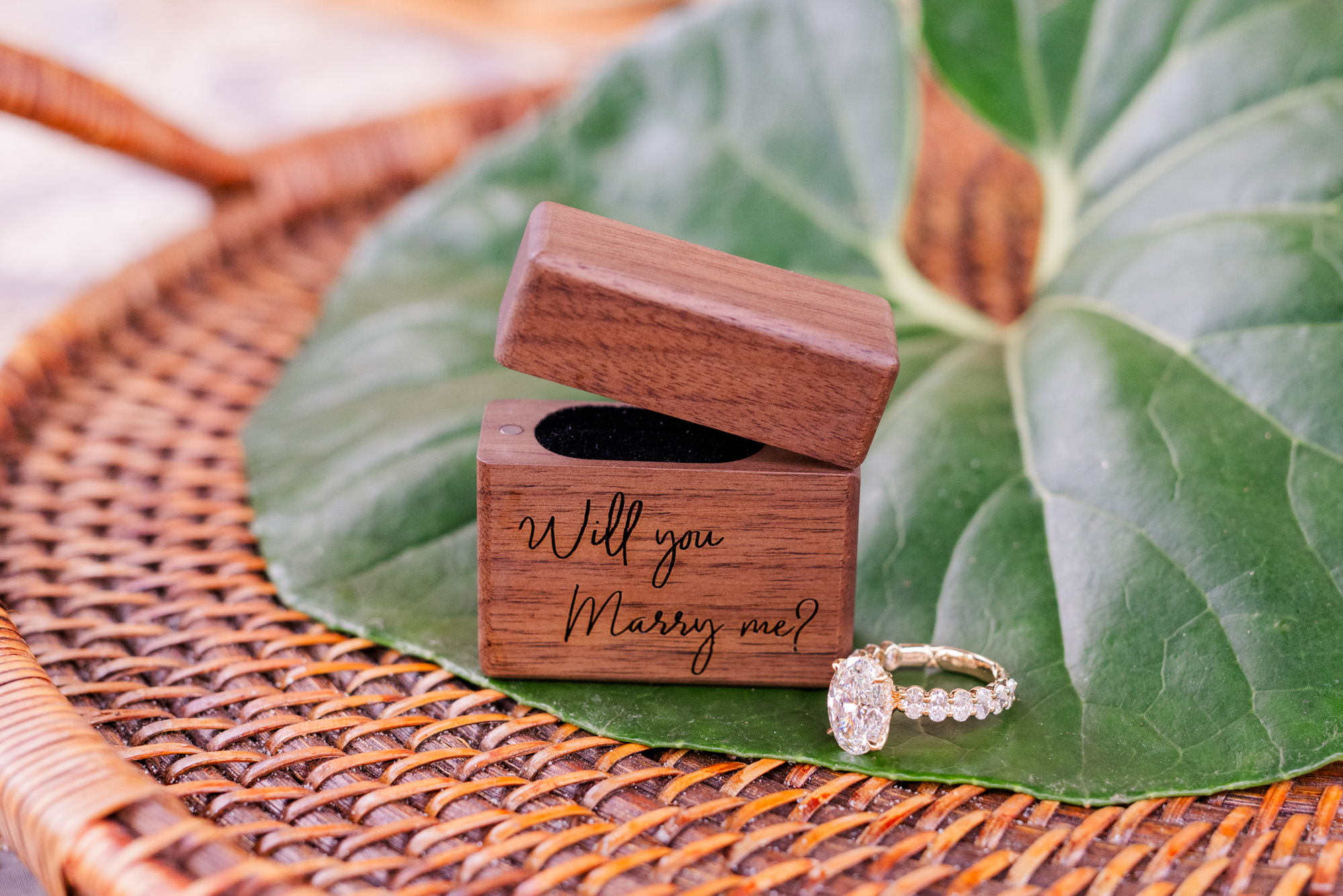 engagement ring box