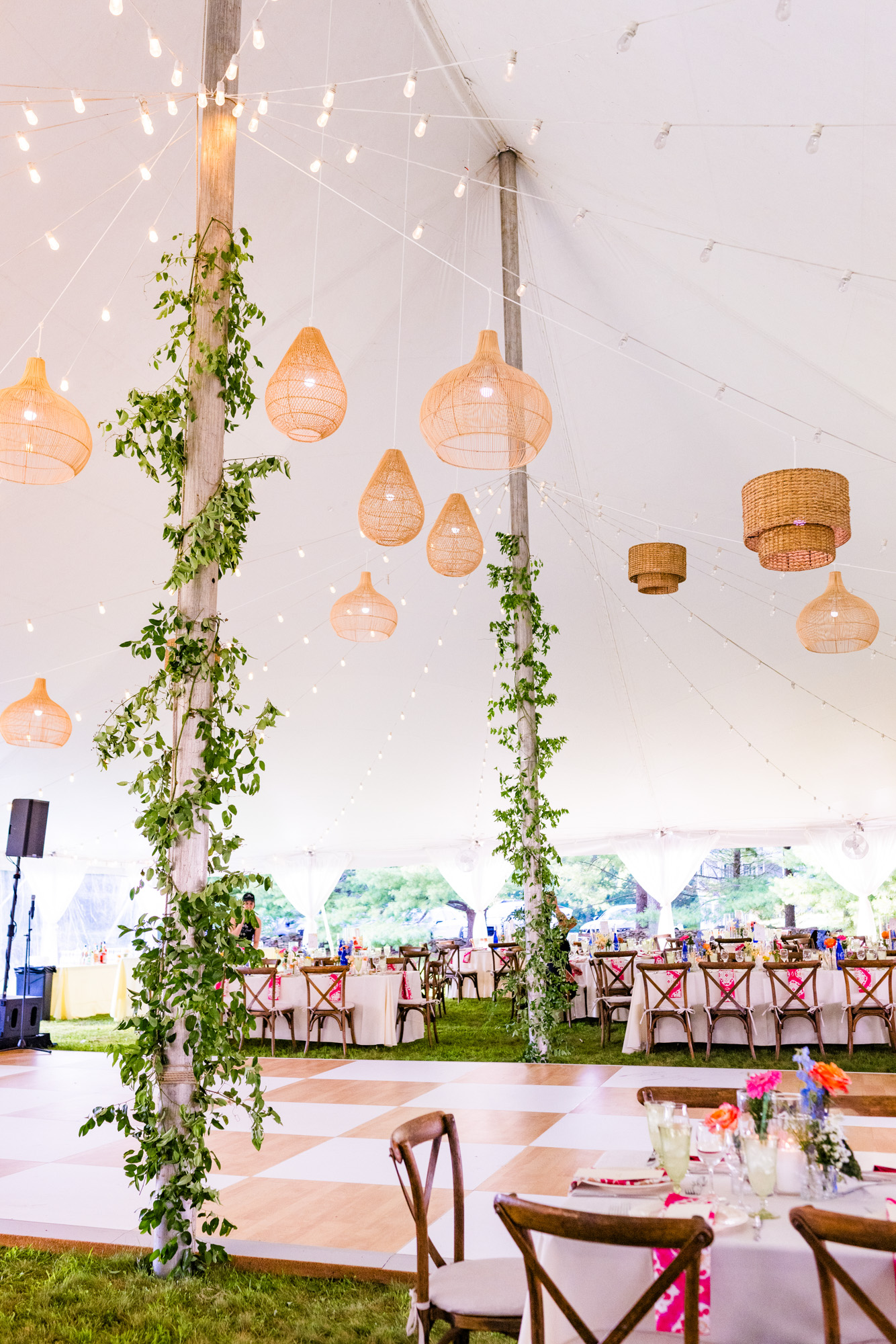 wide picture of reception dance floor
